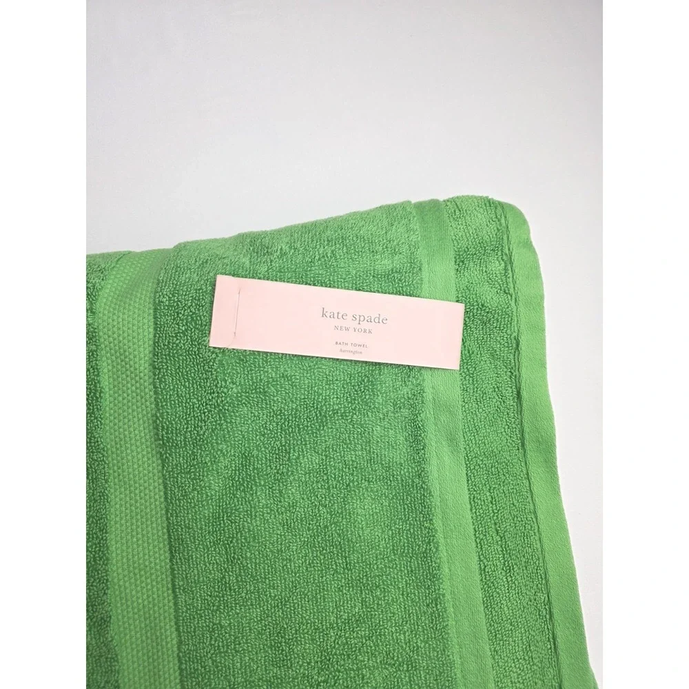 Kate Spade Harrington bath towel NWT green cotton 30x56